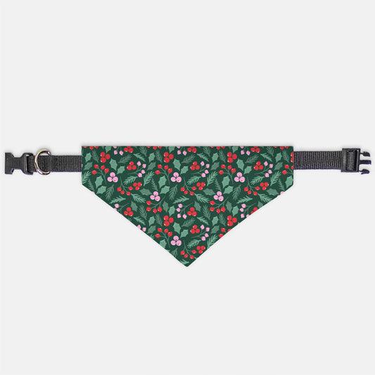 Holiday Berries Collar Pet Bandana (Sm & Med)